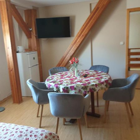 Vecsey Apartman Apartment Eger Luaran gambar