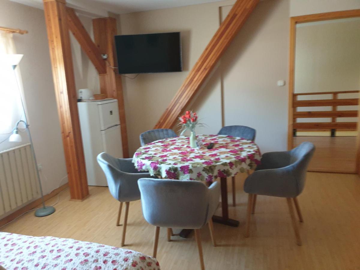 Vecsey Apartman Apartment Eger Luaran gambar