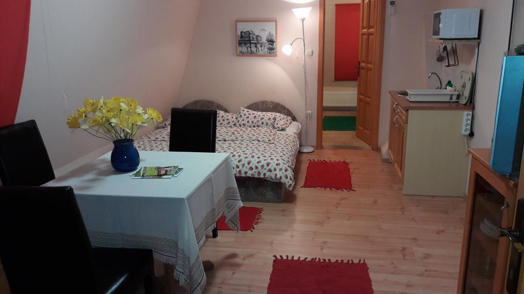 Vecsey Apartman Apartment Eger Luaran gambar