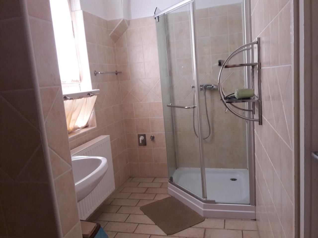 Vecsey Apartman Apartment Eger Luaran gambar